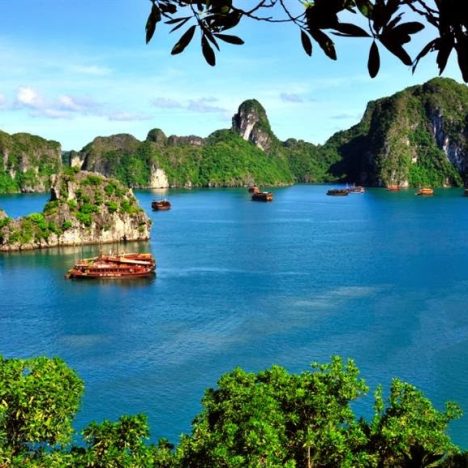Top 10 địa điểm du lịch nổi tiếng ở Hà Nội